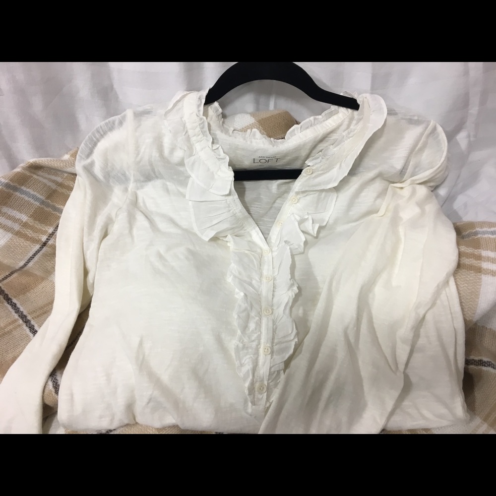 Loft off white nwot long sleeve blouse. Soft